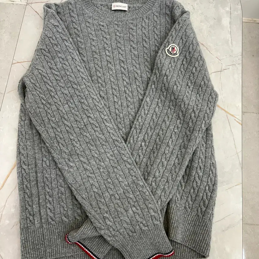 [BUNJANG] Moncler Knit Sweater (L Size) / [L사이즈] 몽클레어 니트