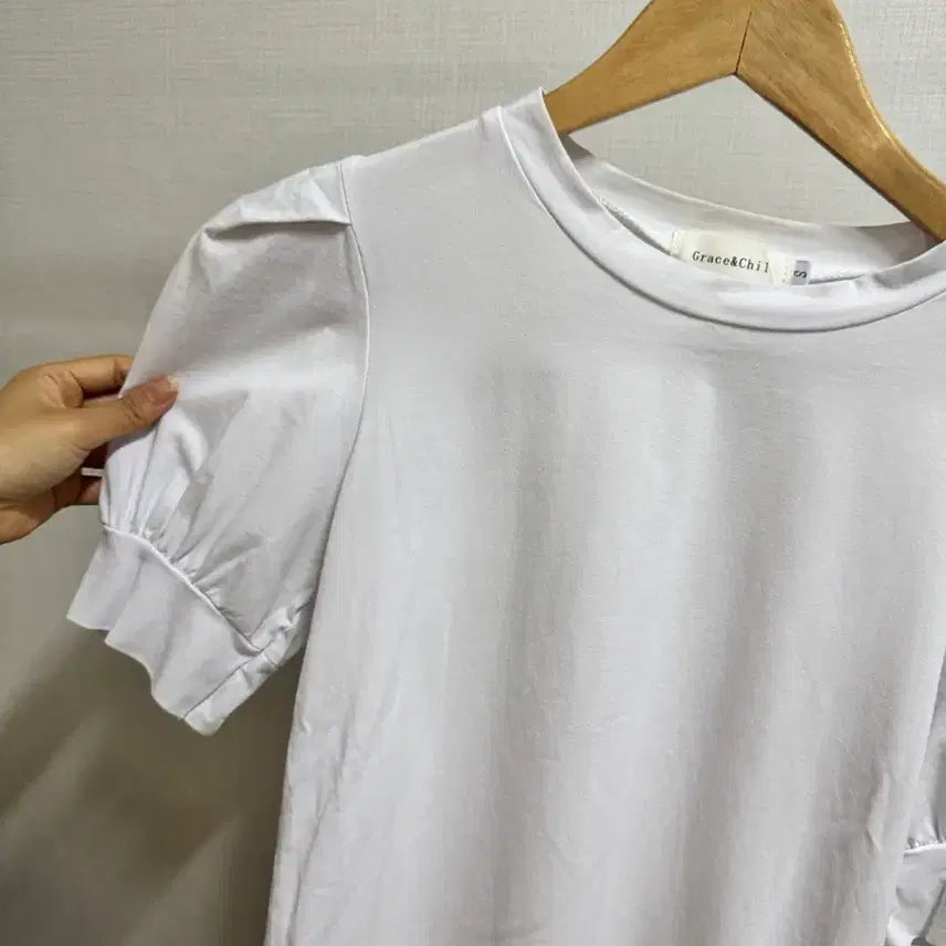 [SOLD OUT] 새상품 화이트 퍼프 반팔 티셔츠