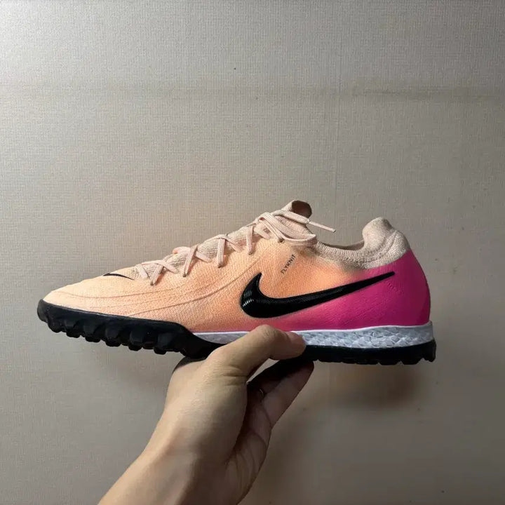 [SOLD OUT] [270] 나이키 리액트 팬텀 GX2 프로 TF 풋살화