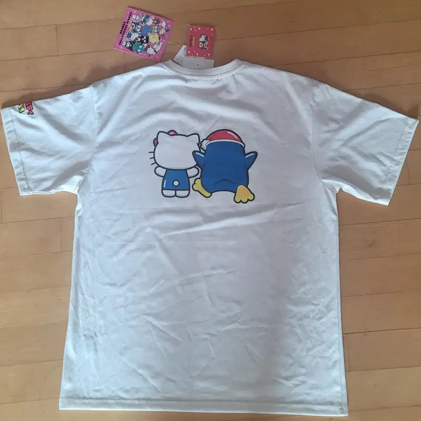 [BUNJANG] Don Peng x Hello Kitty Collaboration Short-Sleeve T-Shirt (L) / 돈펭 신상 헬로키티 콜라보 반팔티셔츠 L