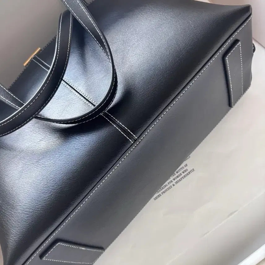 [SOLD OUT] 아뜰리에 드 루멘 Panier Flap Bag / soft black