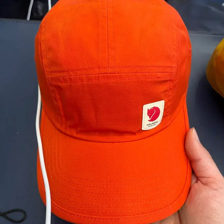 [BUNJANG] Fjallraven Orange Ball Cap Hat / 피엘라벤 오렌지색 볼캡 모자