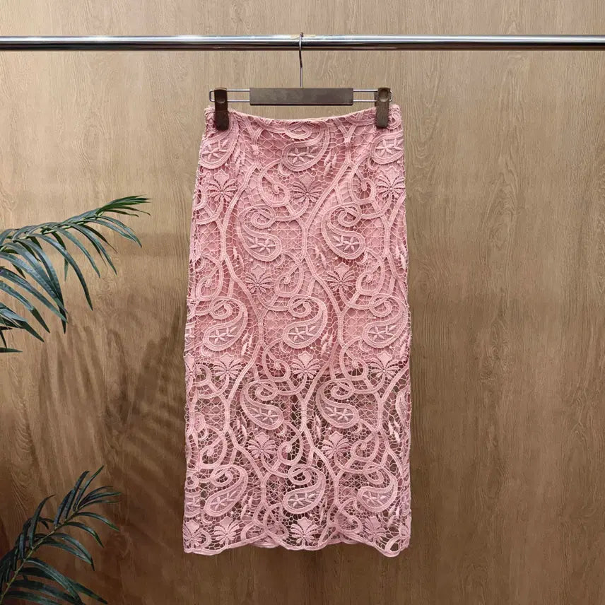 [BUNJANG] Sandro Floral Lace Midi Skirt / 산드로 플로럴 패턴 레이스 미디 스커트 시스루 디테일 슬림핏 핑크