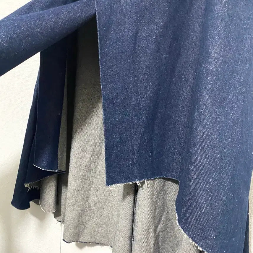 [SOLD OUT] 스튜디오톰보이 언발 데님 스커트