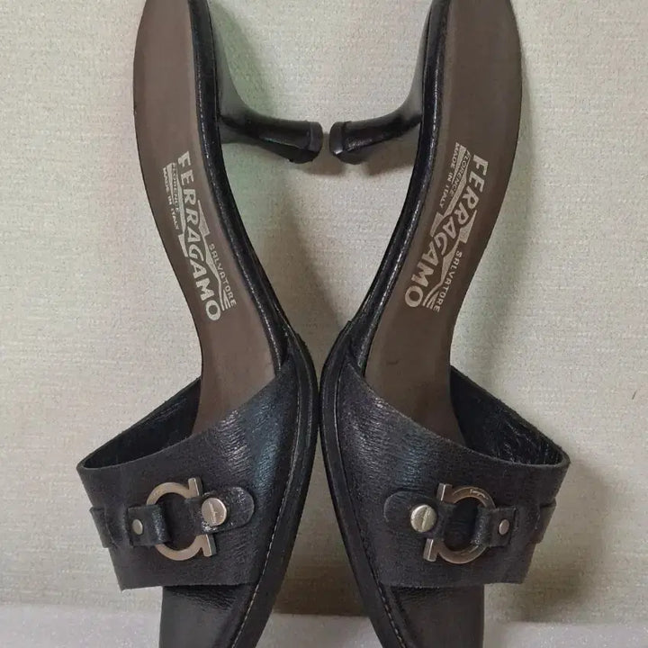 [BUNJANG] Ferragamo 6.5D 235 Sandals / 페레가모 6.5D 235 샌들 슬리퍼
