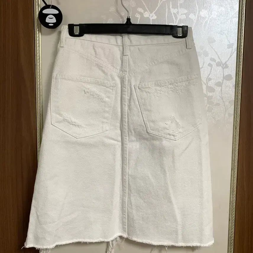 [BUNJANG] White Denim Midi Asymmetrical Skirt / 화이트 데님 미디 언발 스커트