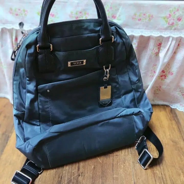 [BUNJANG] Tumi 3-Way Convertible Backpack/Crossbody/Tote Bag / 정품투미 백팩/크로스백/토트백 3way 백