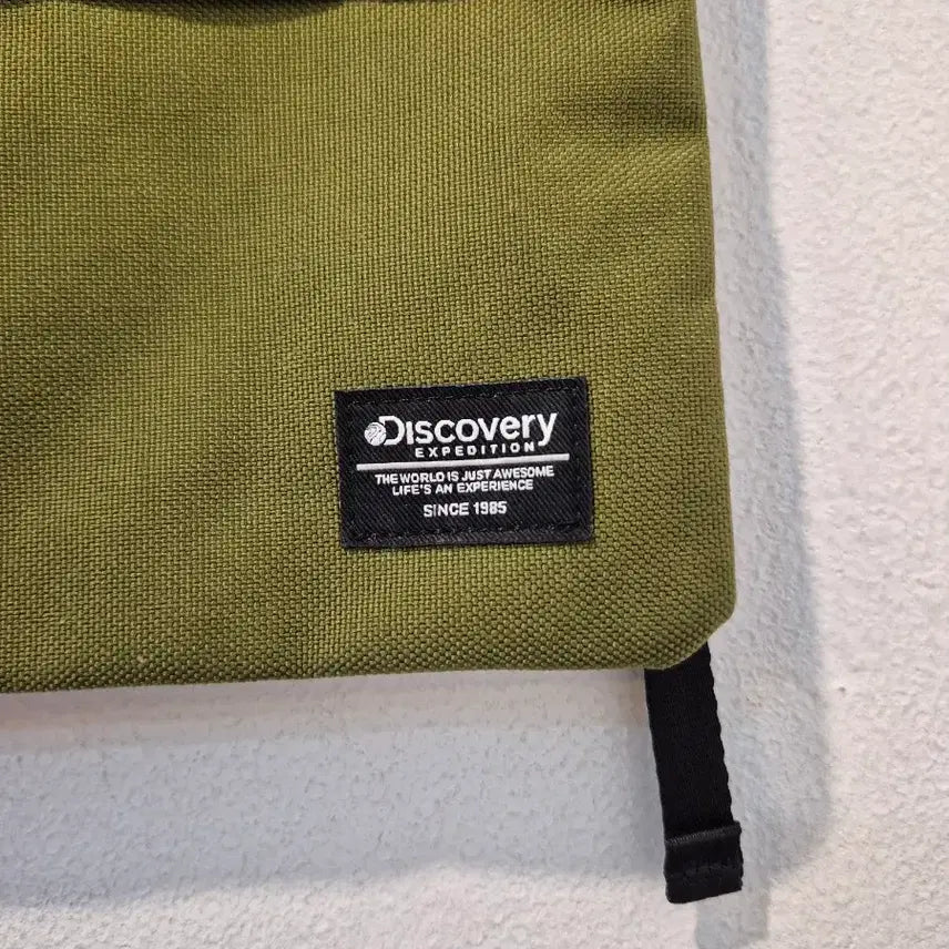 [SOLD OUT] 디스커버리 카키색 미니 크로스백