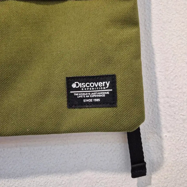 [SOLD OUT] 디스커버리 카키색 미니 크로스백