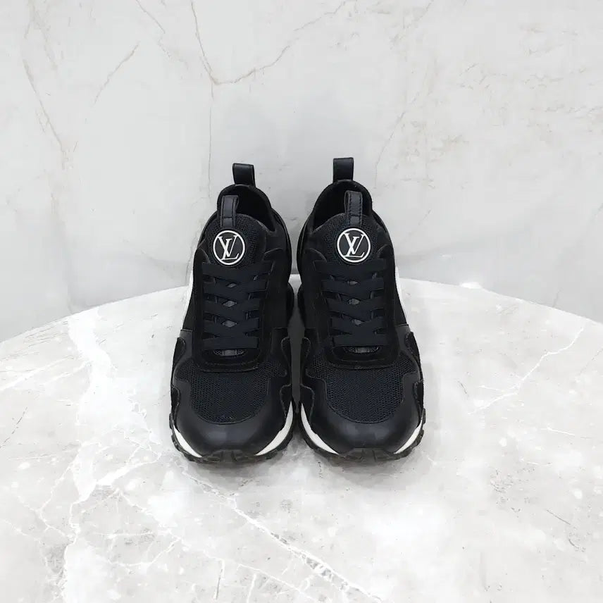 [BUNJANG] Louis Vuitton LV Runway Sneakers / 36 / 루이비통 LV 로고 런어웨이 스니커즈