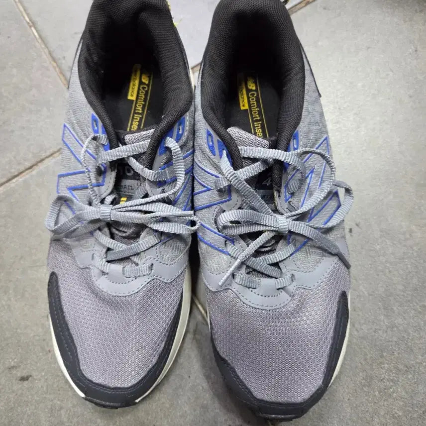[BUNJANG] New Balance Trail Running Shoes (Gray, 265) / 뉴발란스 회색 트레일 운동화265