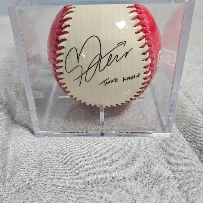 [SOLD OUT] 트와이스 싸인 야구공