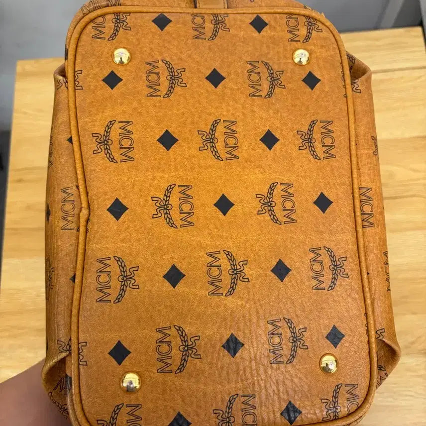 [BUNJANG] MCM Visetos Bucket Bag / MCM 비세토스 버킷백