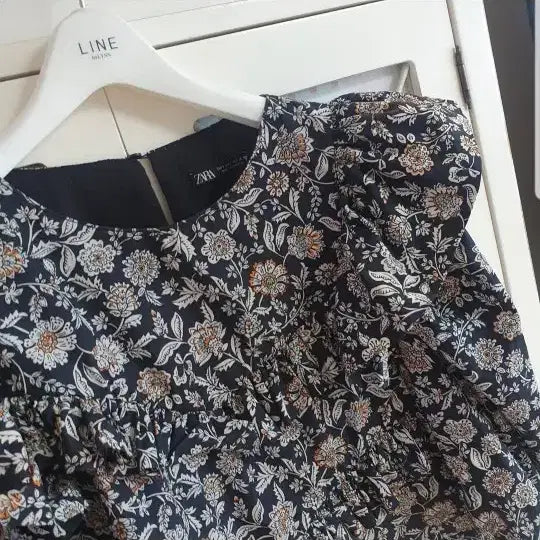 [BUNJANG] Zara Floral Frill Blouse / 자라 프릴 블라우스/55-날씬66