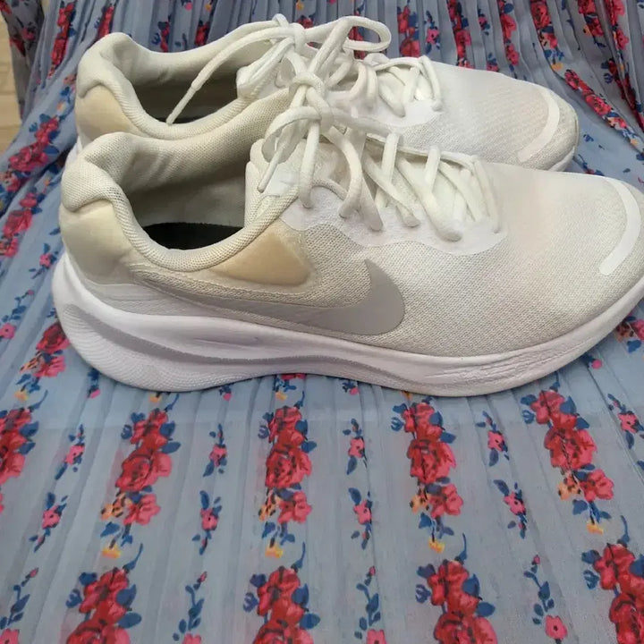 [BUNJANG] Nike Revolution Running Shoes 265mm / 나이키  레볼루션 런닝화  265mm