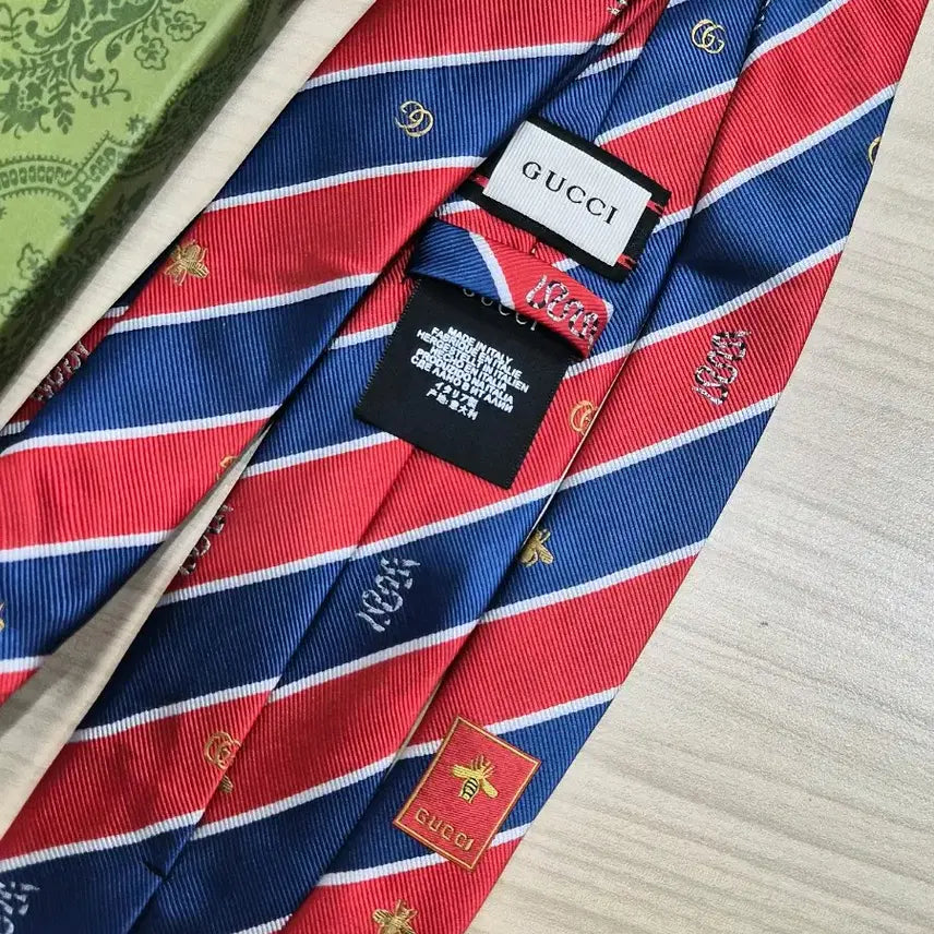 [BUNJANG] Gucci Striped Tie (GG/Bee) / 구찌 GUCCI 스트라이프 레드넥타이 (벌/GG/뱀)