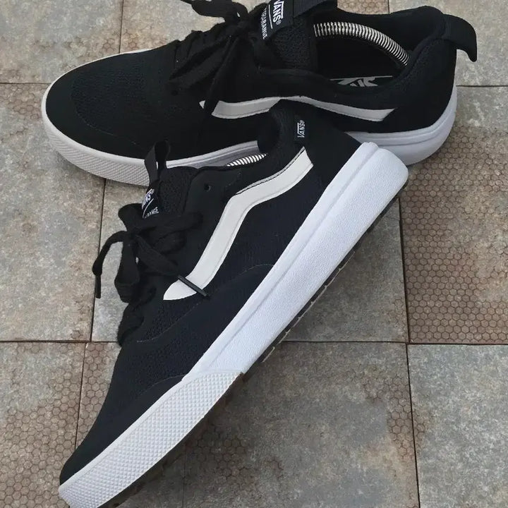 [BUNJANG] Vans UltraRange Black Sneakers / (250)반스 울트라레인지 블랙 스니커즈