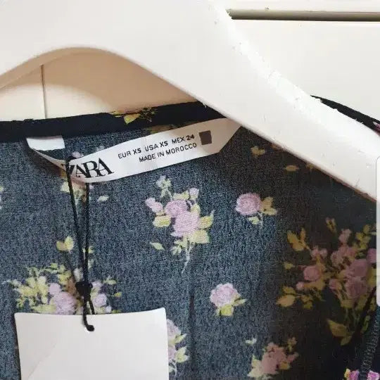 [BUNJANG] ZARA Blouse 55 Floral Blouse / 자라 블라우스/55 새상품