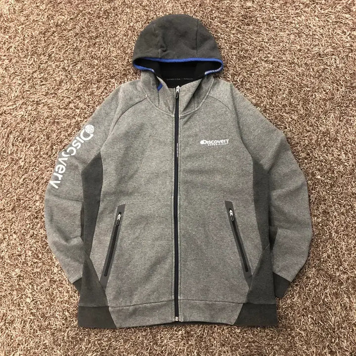 [SOLD OUT] 105 디스커버리 후드집업