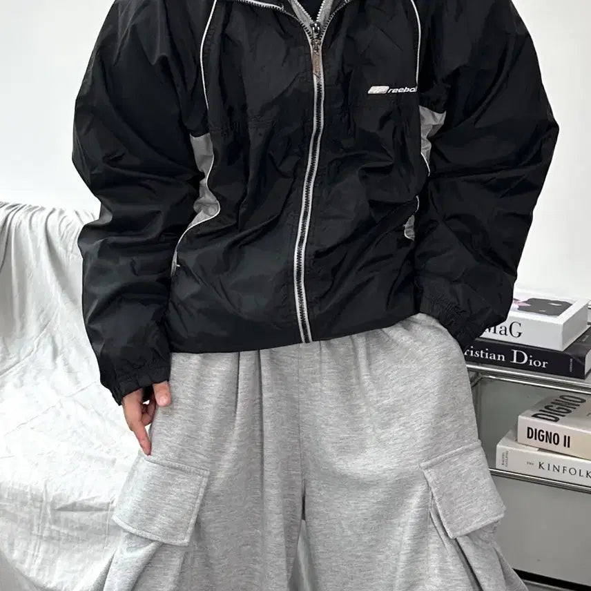 [BUNJANG] Reebok Old School Windbreaker L / 리복 블랙 그레이 올드스쿨 바람막이 L