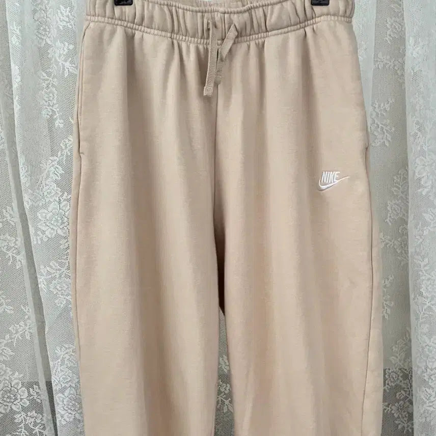 [BUNJANG] Nike Training Jogger Pants Beige / S) 나이키 트레이닝 조거 팬츠 베이지