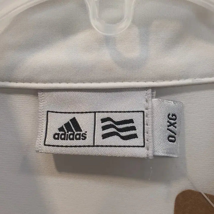 [BUNJANG] Adidas Red Tri-Stripe Half Zip T-shirt / 아디다스 레드 삼선 하프 집업 반팔 (105/O사이즈)