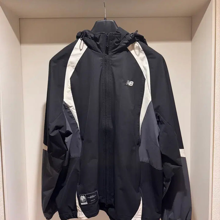 [SOLD OUT] 뉴발란스 UNI 컬러블록 웜업자켓