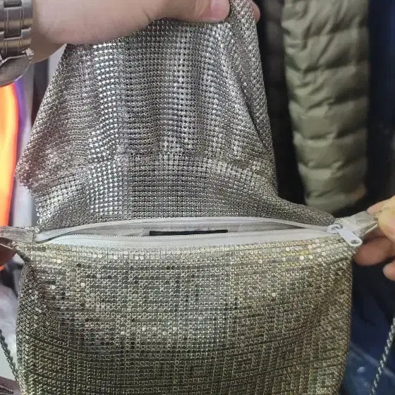 [BUNJANG] Gold Mesh Chain Shoulder Bag / 골드 메쉬 체인 숄더백