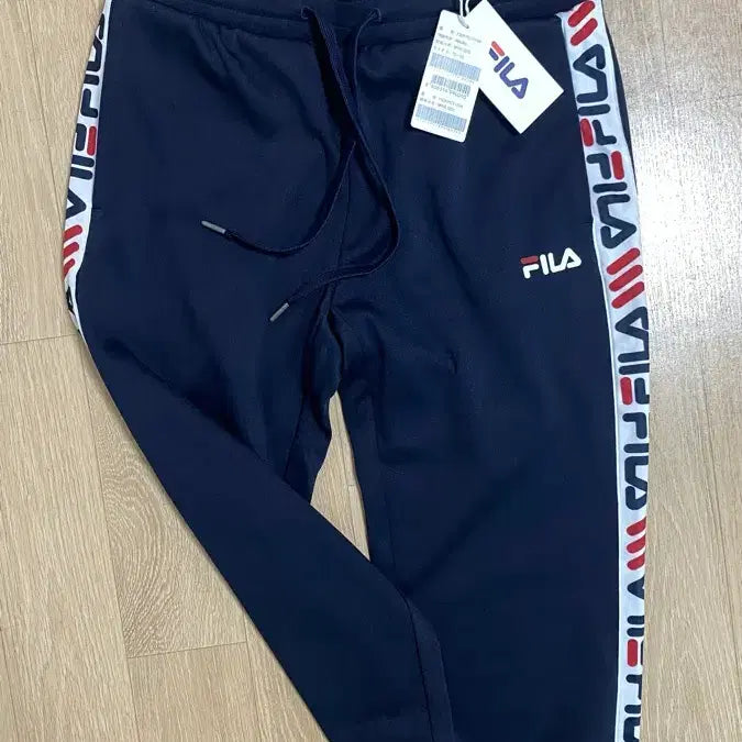 [BUNJANG] Fila Navy Track Pants with Logo Line / 휠라 네이비 트랙 바지 FILA 로고 라인