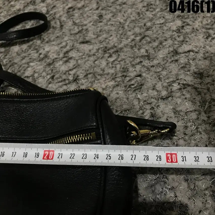 [BUNJANG] Black Leather Crossbody Bag / 블랙 가죽 크로스백