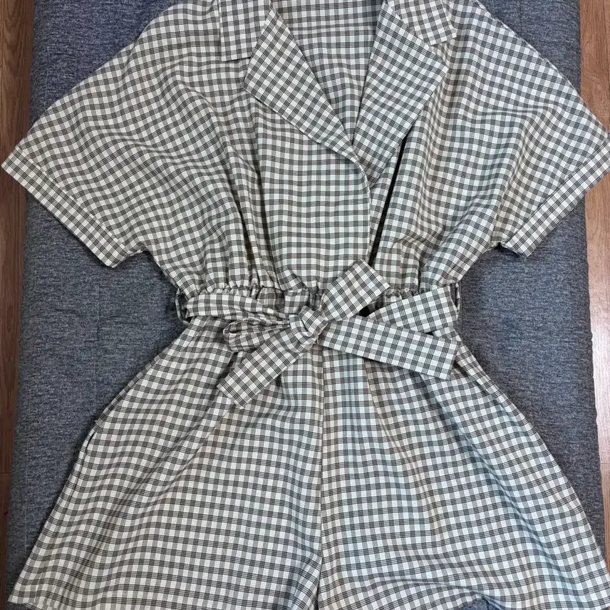 [SOLD OUT] 핫핑 체크무늬 점프수트