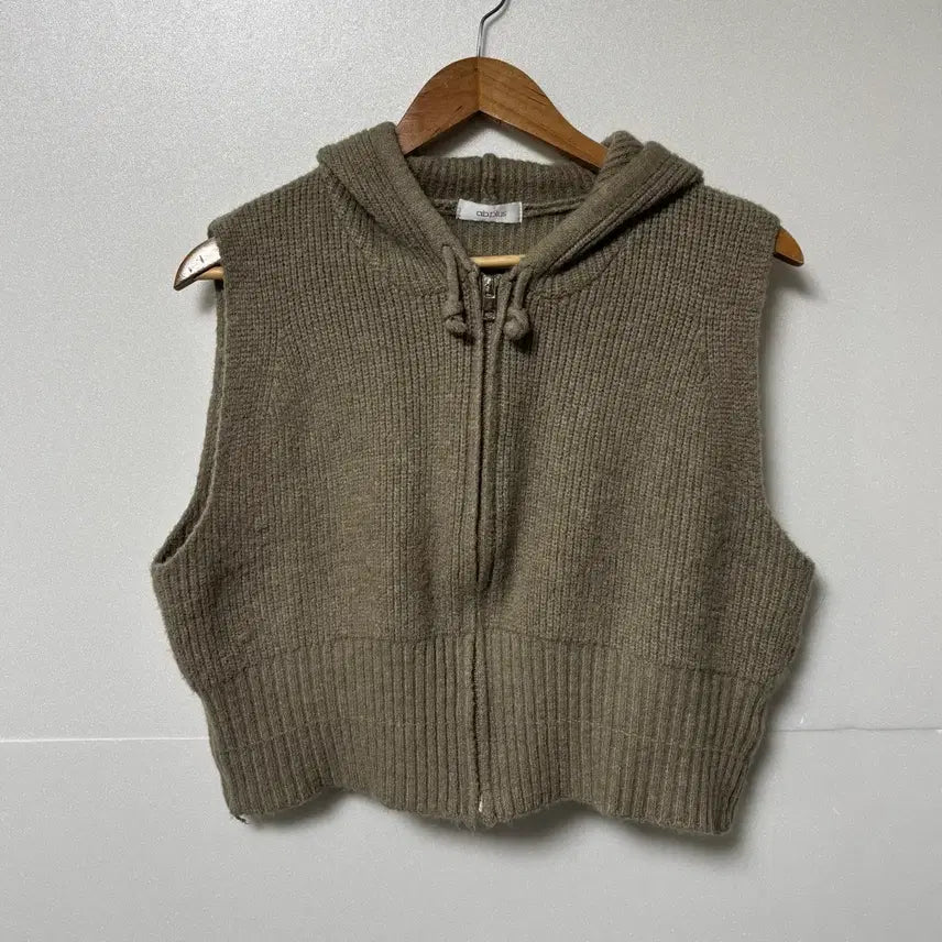 [BUNJANG] Hooded Knit Vest / 후드 니트 조끼