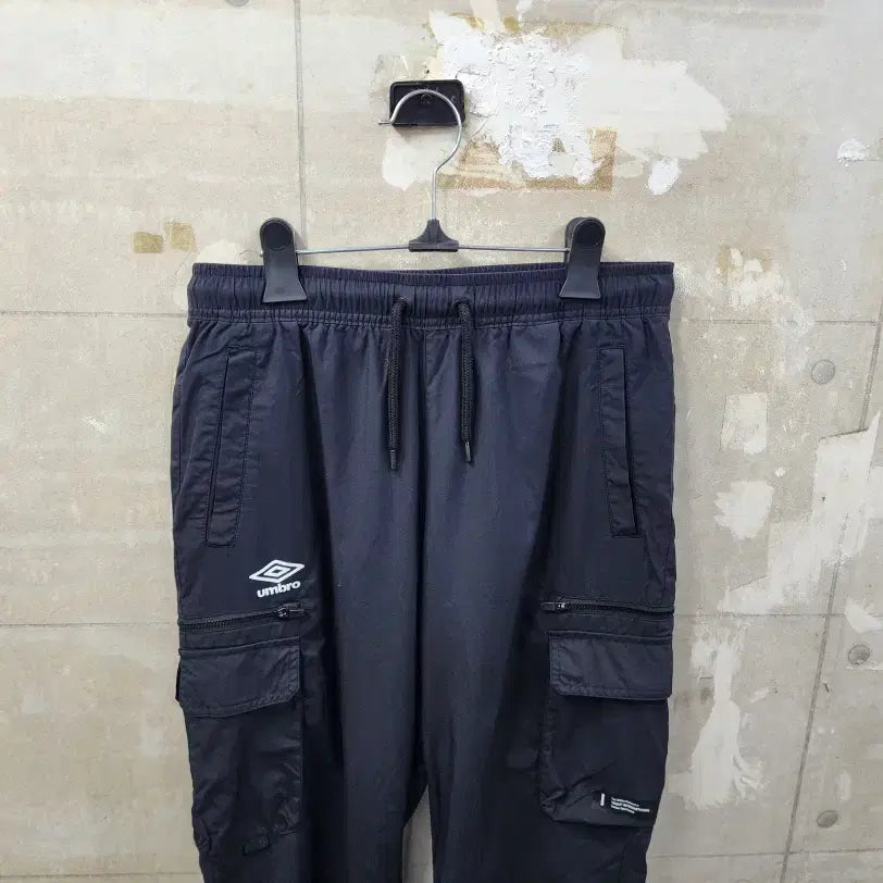 [SOLD OUT] (31)엄브로 정품 남성 코듀라 카고 조거팬츠/31size/상태우수