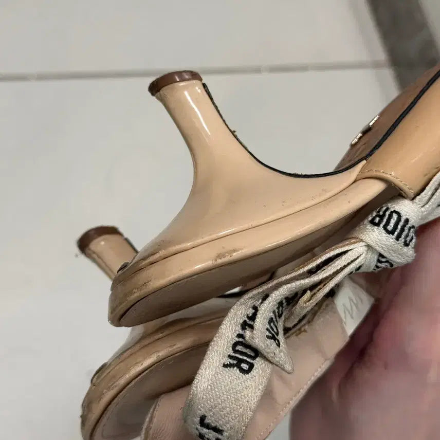 [BUNJANG] Dior Slingback Beige Shoes / 디올 슬링백 240