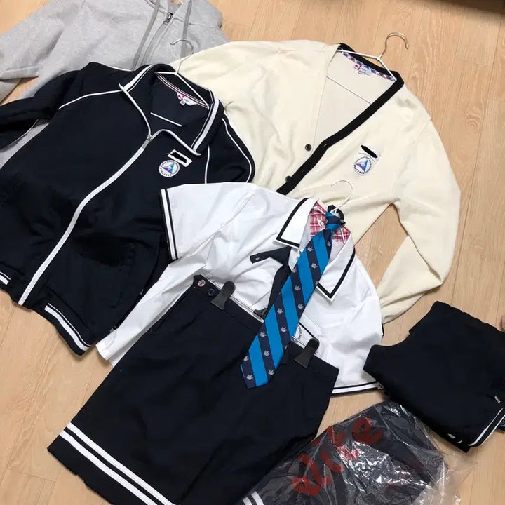 [SOLD OUT] 엘리트 학생복 세트 (동복/춘추복)