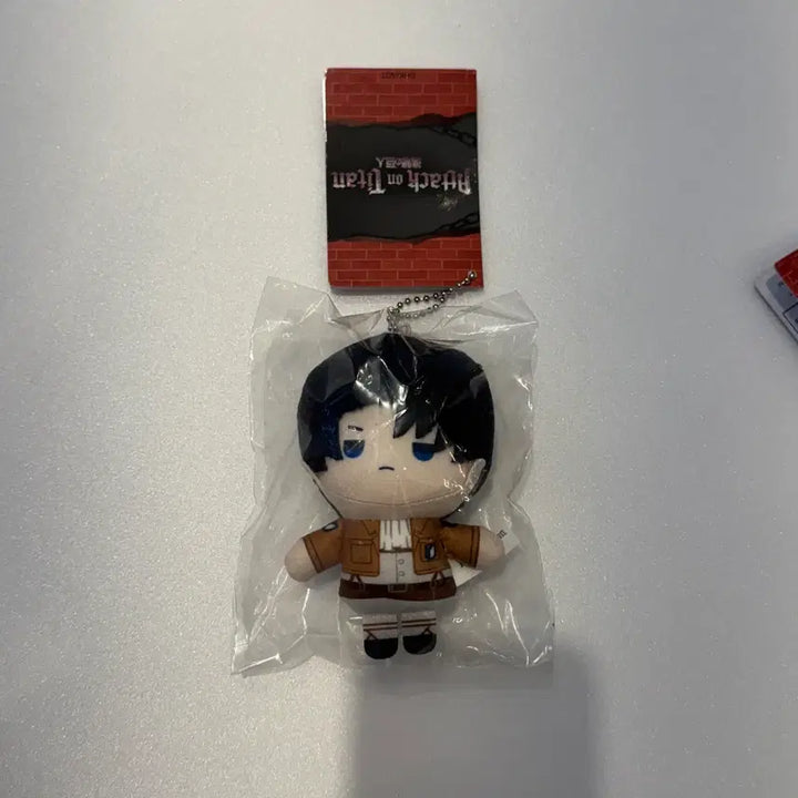 [BUNJANG] Attack on Titan Levi Figure Keyring / 진격거) 진격의 거인 인형 키링 리바이 키링