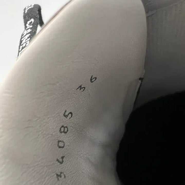[BUNJANG] Chanel Surlace Sneakers Black (Unworn) / 샤넬 슈레이스 스니커즈(미착용,36사이즈)블랙