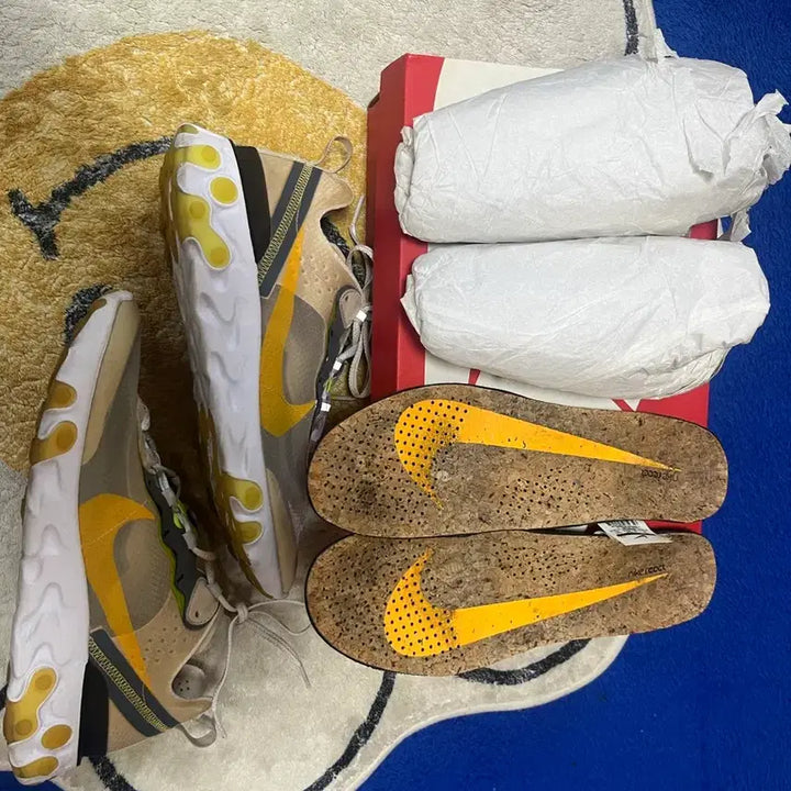 [BUNJANG] Nike React Element 87 Light Orewood Brown Sneakers / 나이키 리액트 엘리먼트87 라이트 오우드 브라운 270사이즈