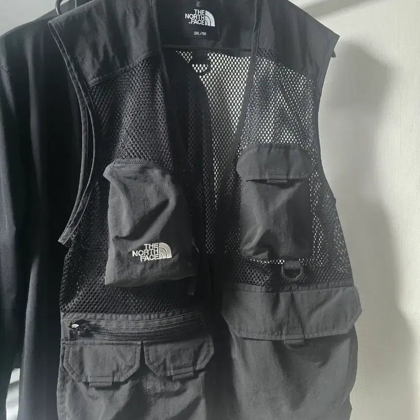 [SOLD OUT] 정품 노스페이스 메쉬.망사 조끼 2XL 블랙
