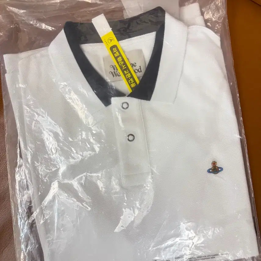 [SOLD OUT] 비비안웨스트우드 ORB 클래식 남성 폴로 반팔티 새상품