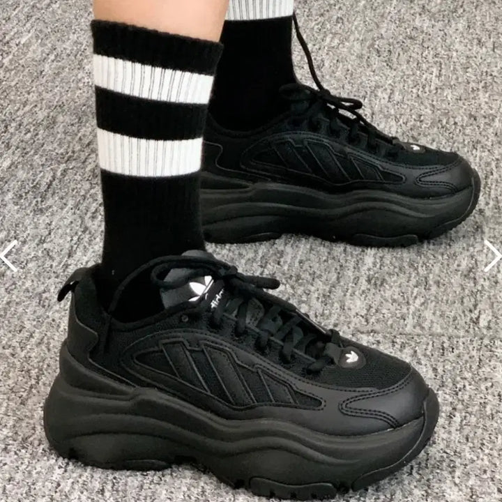 [SOLD OUT] 아디다스 오즈가이아 블랙 235