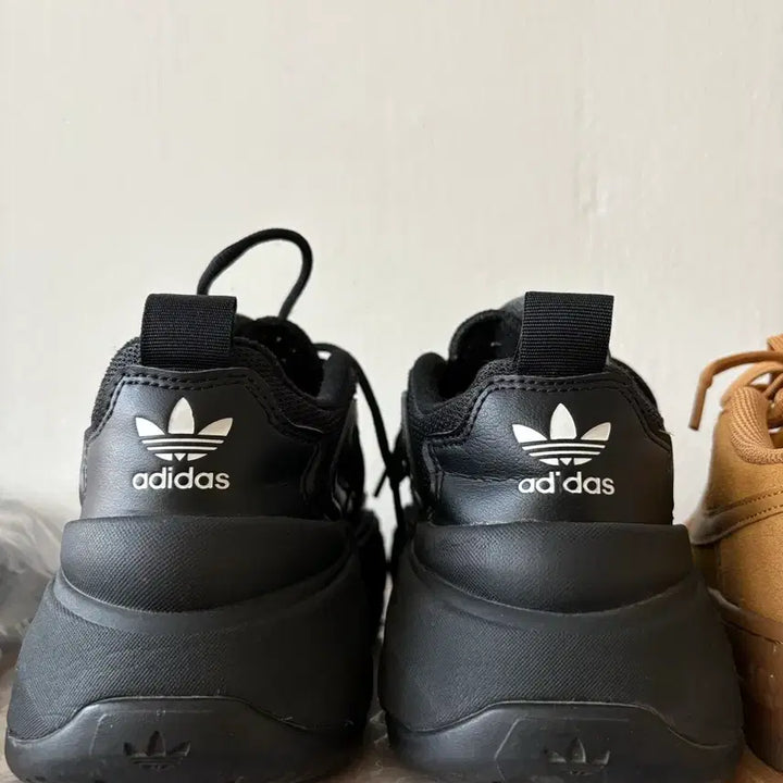 [SOLD OUT] 아디다스 오즈가이아 블랙 235