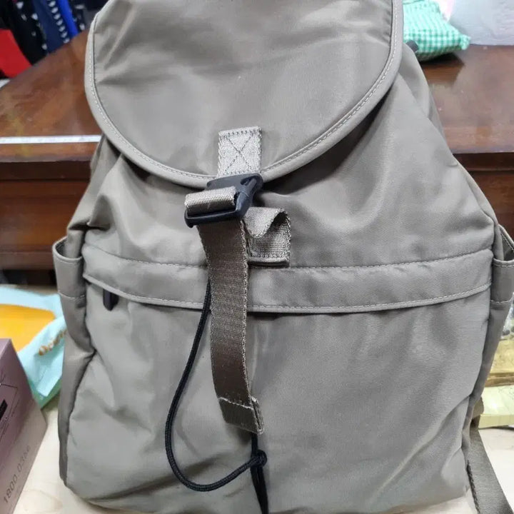 [BUNJANG] Ithinkso Backpack / 아이띵소 백팩