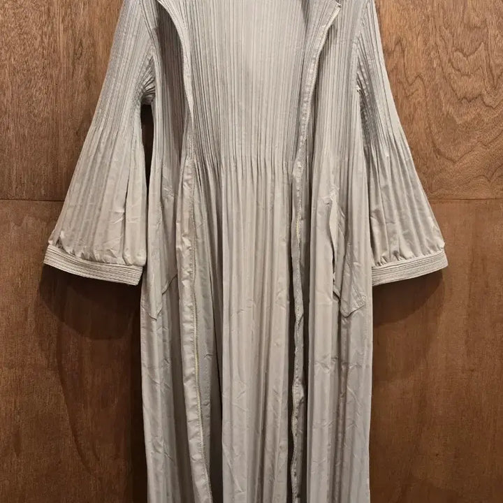 [BUNJANG] Pleated Hooded Jacket / 플리츠 주름후드자켓