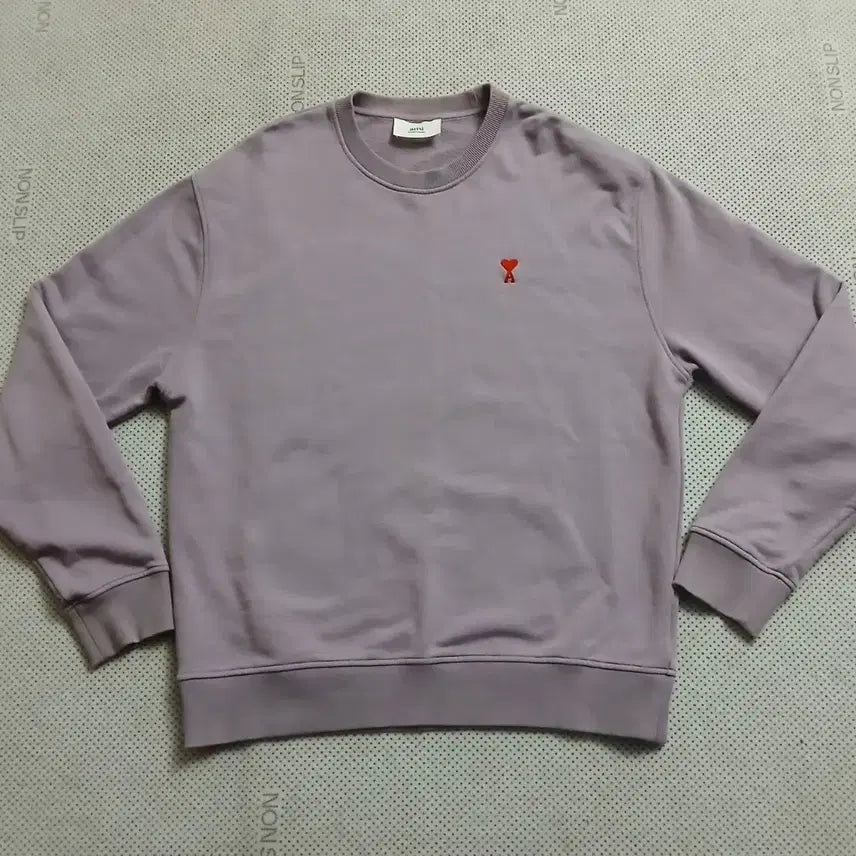 [BUNJANG] AMI Small Heart Logo Sweatshirt Purple / 아미 스몰 하트 로고 맨투맨 퍼플