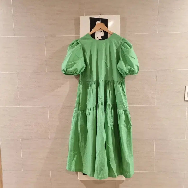 [BUNJANG] Green Long Volume Fit Dress / 바스락~볼륨핏 그린 롱원핏