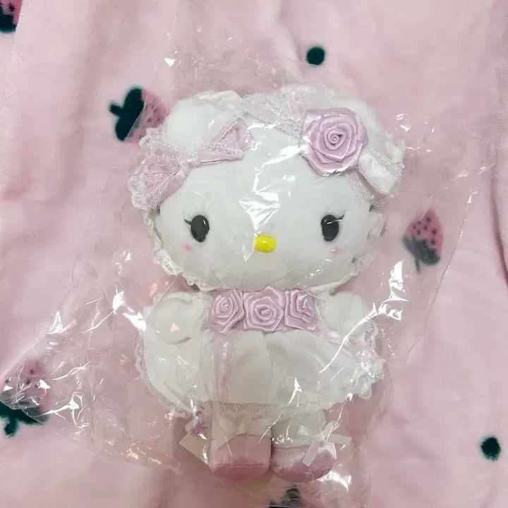 [BUNJANG] Sanrio Hello Kitty "White Frill" Wedding Plush Doll / 산리오 화이트프릴 키티 누이 인형 웨딩