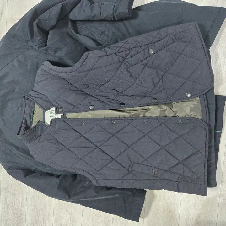 [SOLD OUT] 헨리코튼 파일럿 코트