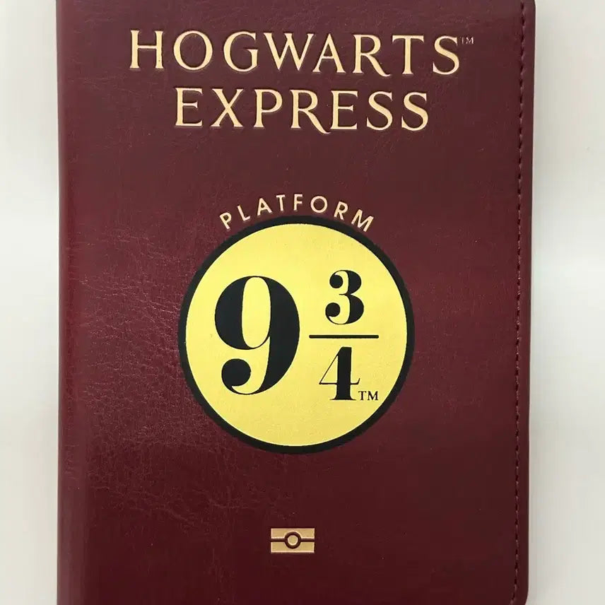 [BUNJANG] Harry Potter Hogwarts Passport Case / CGV 씨네샵 해리포터 호그와트 승강장 여권 케이스