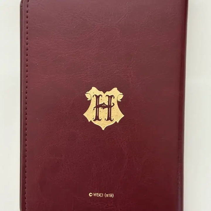 [BUNJANG] Harry Potter Hogwarts Passport Case / CGV 씨네샵 해리포터 호그와트 승강장 여권 케이스